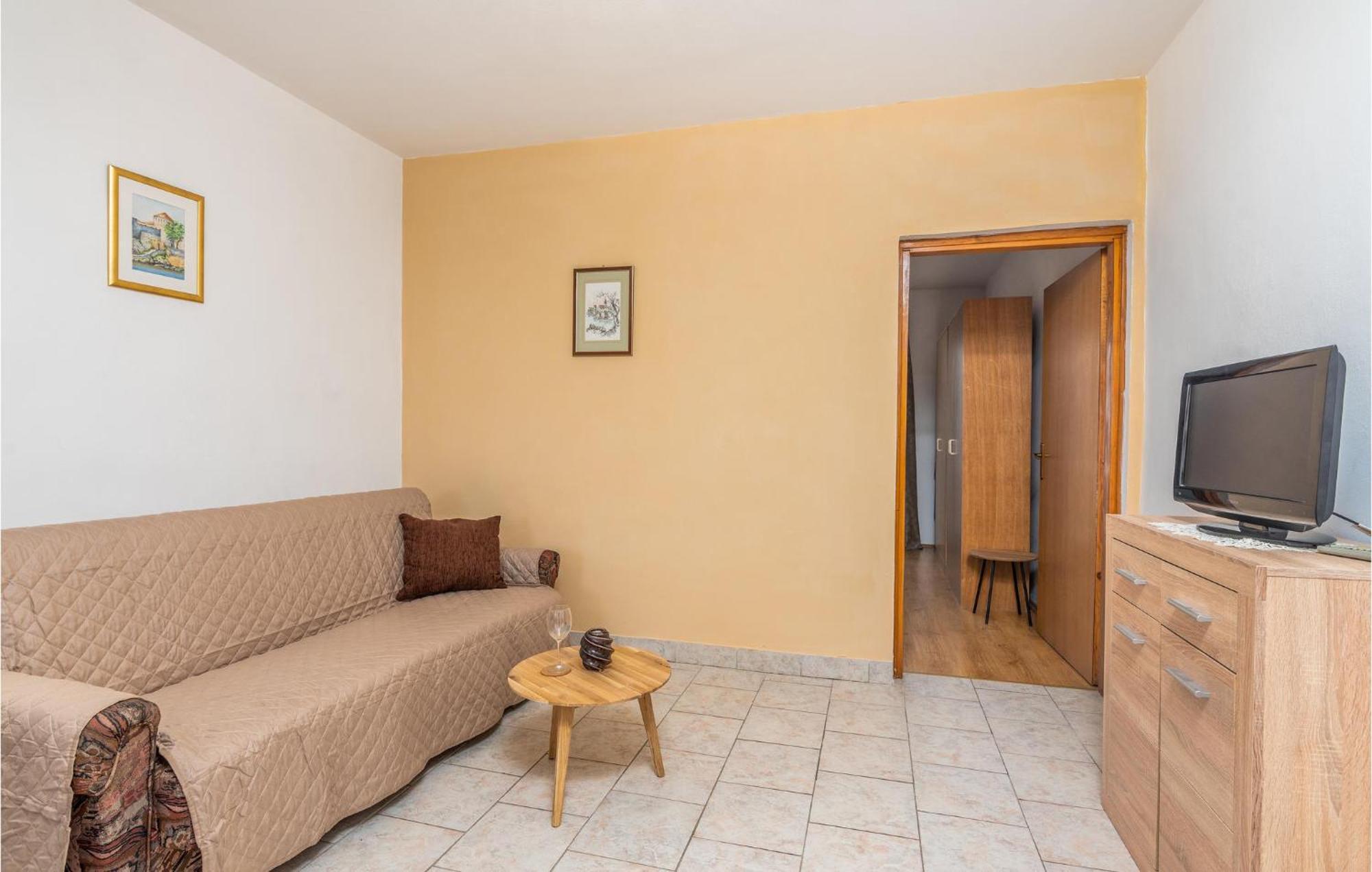 Gorgeous Apartment In Krk With Wifi Krk Town Exterior photo