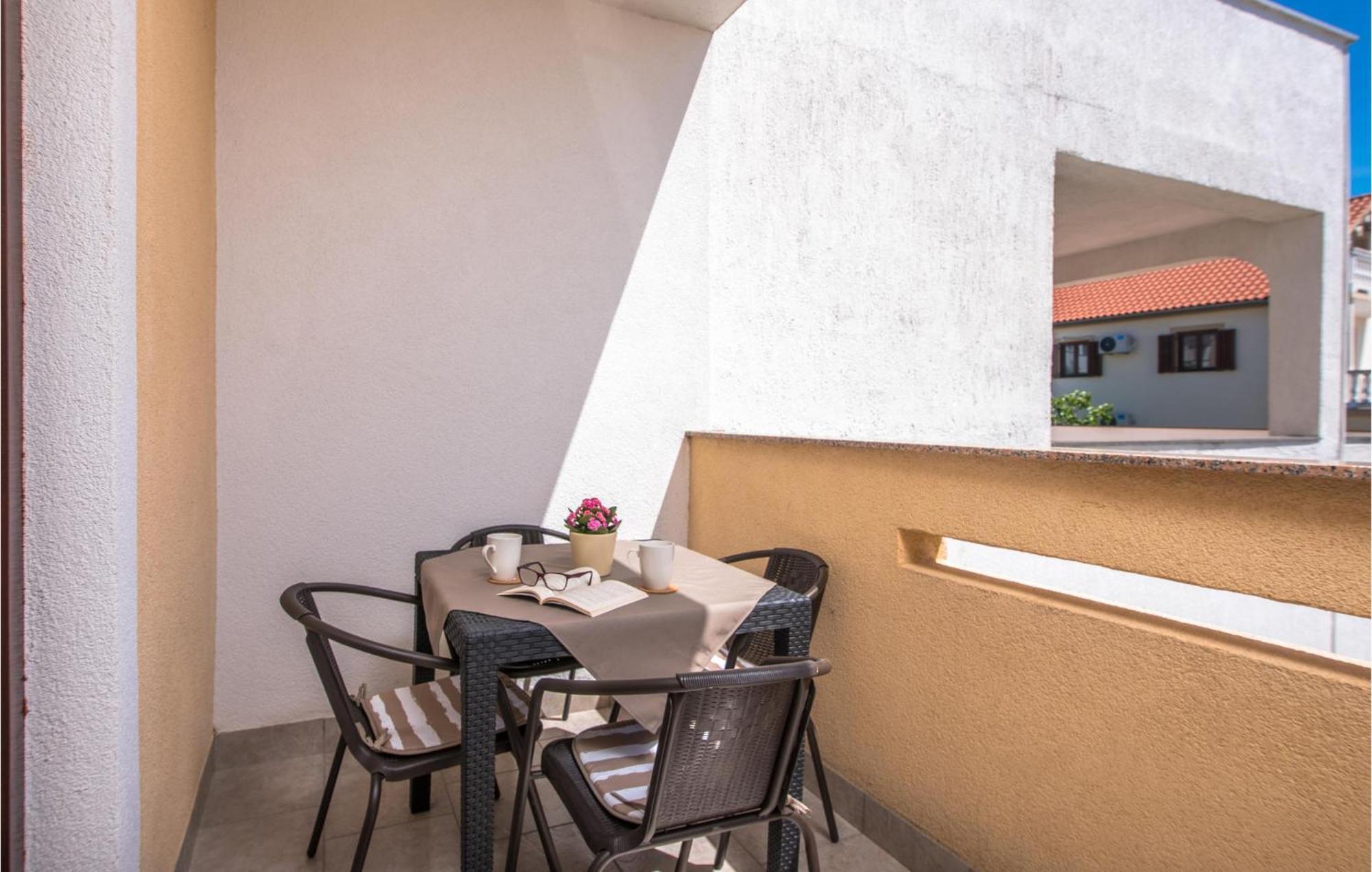 Gorgeous Apartment In Krk With Wifi Krk Town Exterior photo