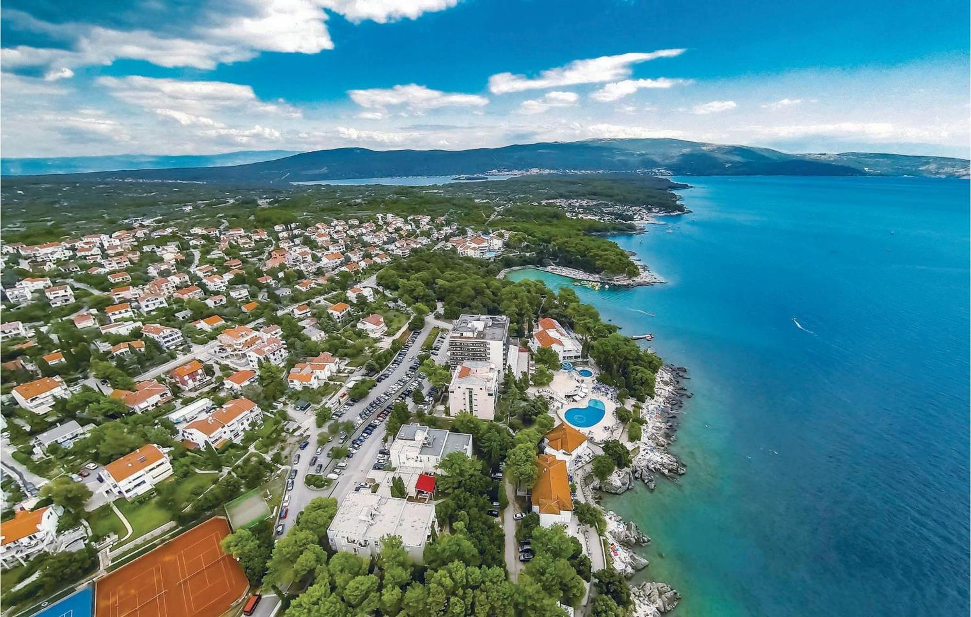 Gorgeous Apartment In Krk With Wifi Krk Town Exterior photo